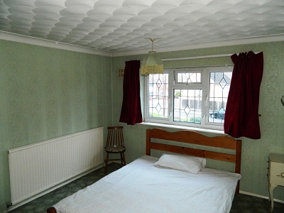Spacious double bedrooms available to rent.